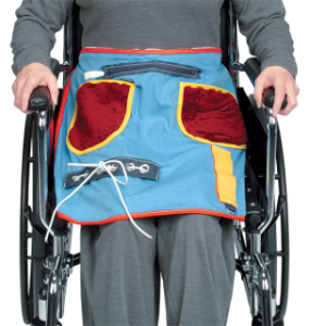 APRON ACTIVITY UNIVERSAL ADJUSTABLE 2-POCKET SHOESTRING LATEX-FREE NON-STERILE SINGLE PATIENT USE 1Each - M4023